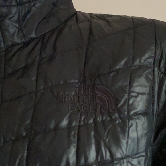 The North Face puffer black jacket small Thermoball - Picture 2 of 3